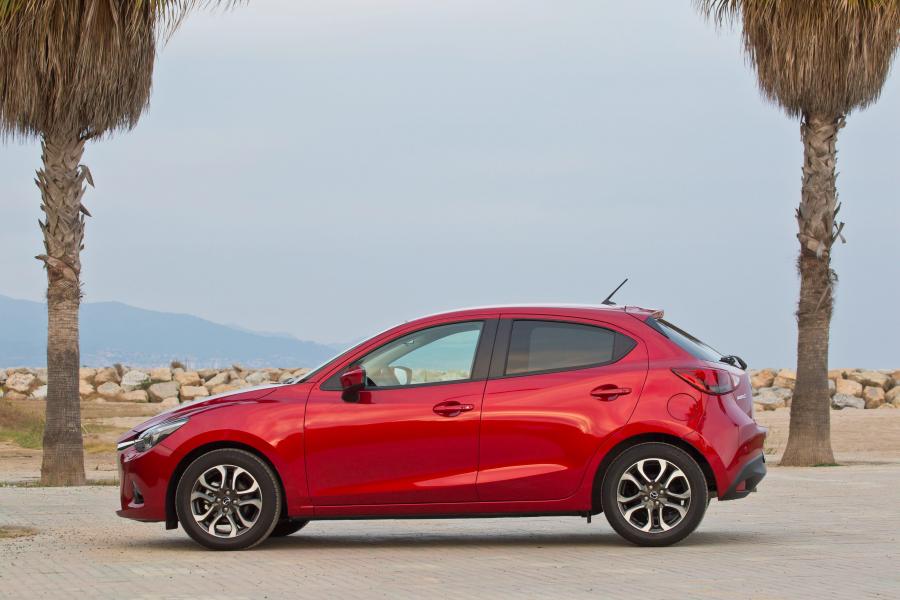  Mazda2 2014 года  (фото 25 из 30)